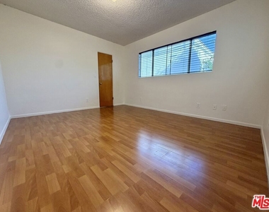 1507 Princeton Street - Photo Thumbnail 12