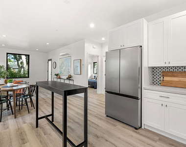 8929 Hubbard Street - Photo Thumbnail 14