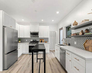 8929 Hubbard Street - Photo Thumbnail 10