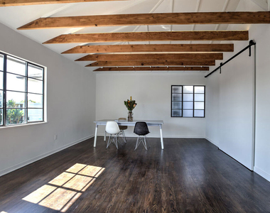 1807 Montana Ave - Photo Thumbnail 28