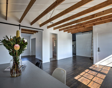 1807 Montana Ave - Photo Thumbnail 18