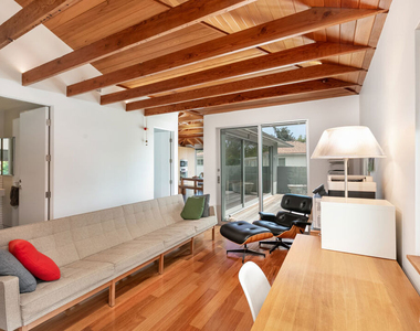 1807 Montana Ave - Photo Thumbnail 2