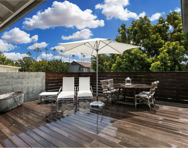 1807 Montana Ave - Photo Thumbnail 15