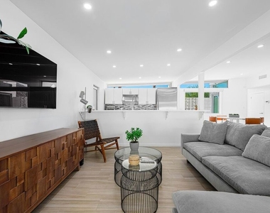 2326 E Finley Road - Photo Thumbnail 4