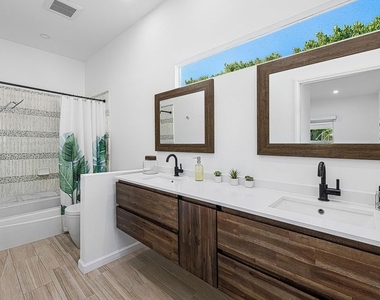 2326 E Finley Road - Photo Thumbnail 25