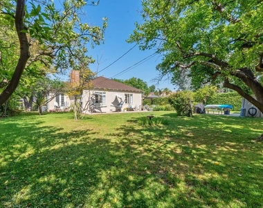 4224 Alcove Avenue - Photo Thumbnail 1
