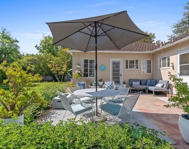 4224 Alcove Avenue - Photo Thumbnail 20