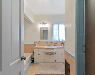 4224 Alcove Avenue - Photo Thumbnail 16