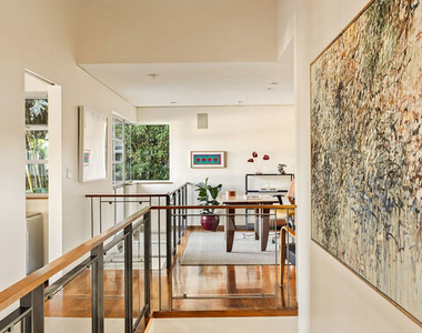 1625 N Crescent Heights Boulevard - Photo Thumbnail 24