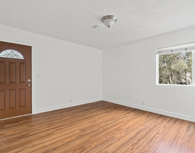 616 Vernon Avenue - Photo Thumbnail 3