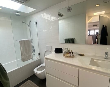 1318 Pacific Avenue - Photo Thumbnail 3