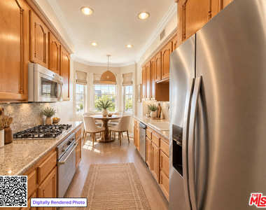 128 N Swall Drive - Photo Thumbnail 19