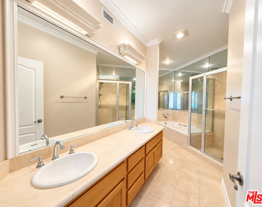 128 N Swall Drive - Photo Thumbnail 27
