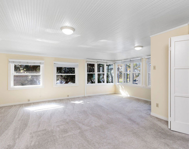 129 Ocean Park Boulevard - Photo Thumbnail 4