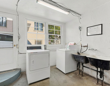 1474 1/2 Reeves Street - Photo Thumbnail 14