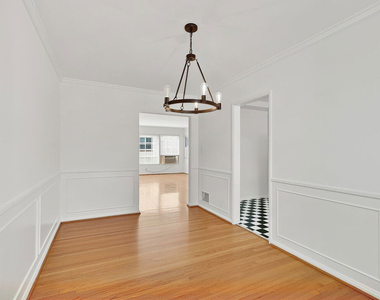 1474 1/2 Reeves Street - Photo Thumbnail 3