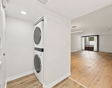 10660 Wilshire Boulevard - Photo Thumbnail 17