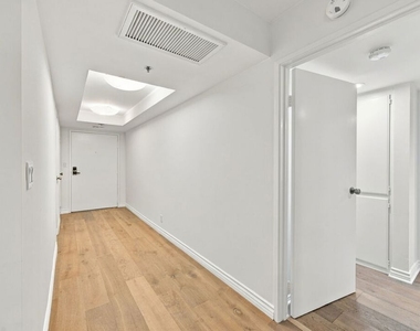 10660 Wilshire Boulevard - Photo Thumbnail 18