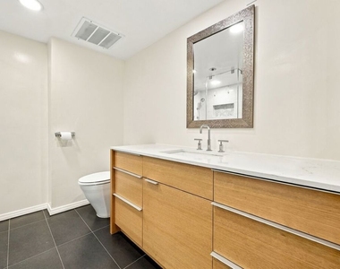 10660 Wilshire Boulevard - Photo Thumbnail 24