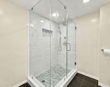 10660 Wilshire Boulevard - Photo Thumbnail 25