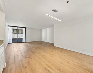 10660 Wilshire Boulevard - Photo Thumbnail 11