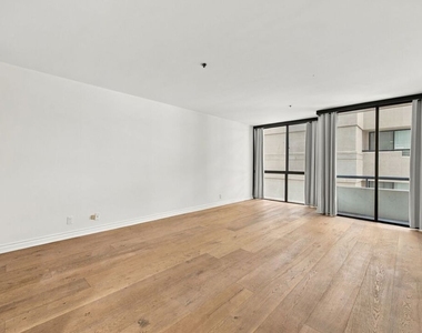 10660 Wilshire Boulevard - Photo Thumbnail 20