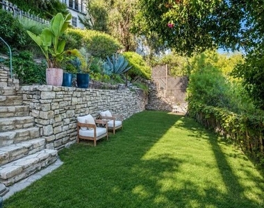 1750 N Fairfax Avenue - Photo Thumbnail 3