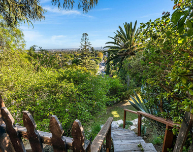 1750 N Fairfax Avenue - Photo Thumbnail 19