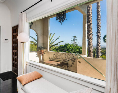 1750 N Fairfax Avenue - Photo Thumbnail 9