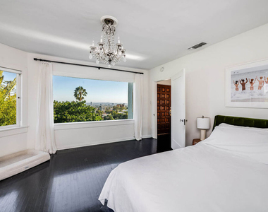 1750 N Fairfax Avenue - Photo Thumbnail 14