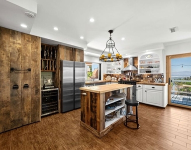 16582 Calneva Drive - Photo Thumbnail 12
