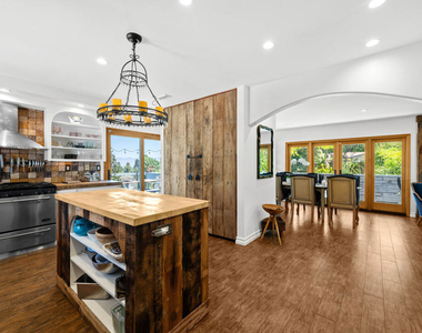 16582 Calneva Drive - Photo Thumbnail 10