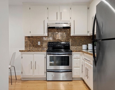 11959 Dorothy Street - Photo Thumbnail 7