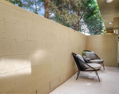 11959 Dorothy Street - Photo Thumbnail 16