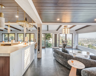 8874 Evanview Drive - Photo Thumbnail 16