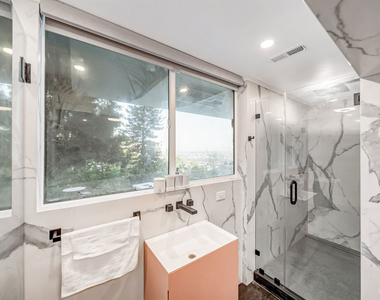 8874 Evanview Drive - Photo Thumbnail 52