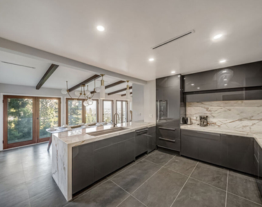 8874 Evanview Drive - Photo Thumbnail 14