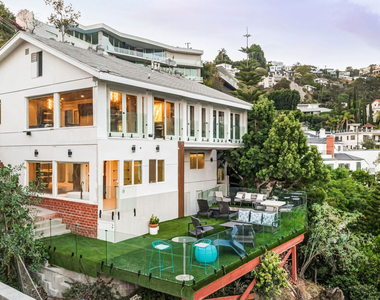 8874 Evanview Drive - Photo Thumbnail 2