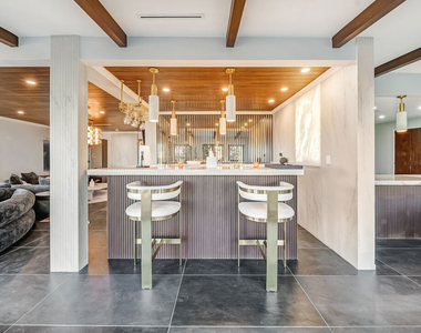 8874 Evanview Drive - Photo Thumbnail 17