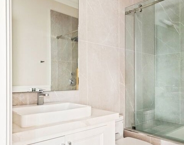 832 N Orange Grove Avenue - Photo Thumbnail 38