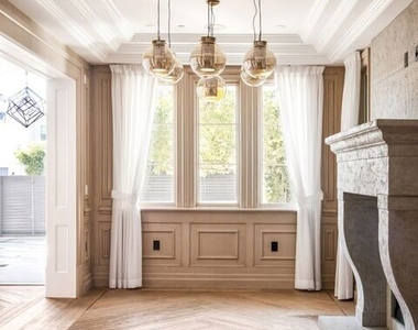 832 N Orange Grove Avenue - Photo Thumbnail 11