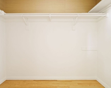 14907 Camarosa Drive - Photo Thumbnail 17