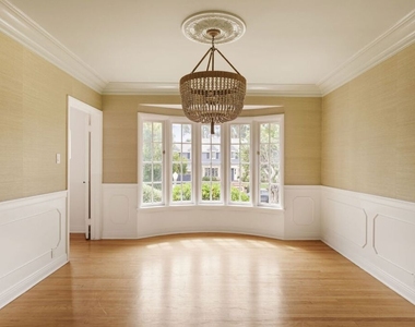 14907 Camarosa Drive - Photo Thumbnail 9