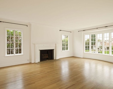 14907 Camarosa Drive - Photo Thumbnail 3