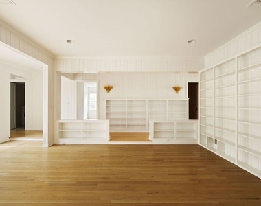 14907 Camarosa Drive - Photo Thumbnail 8
