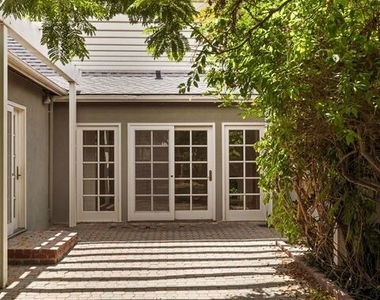 14907 Camarosa Drive - Photo Thumbnail 28