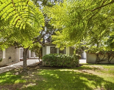14907 Camarosa Drive - Photo Thumbnail 30