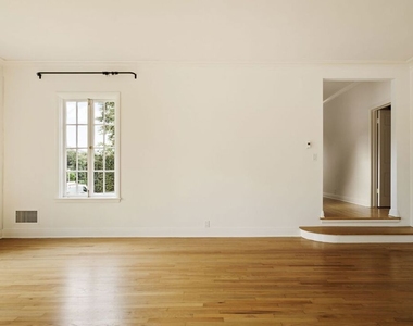 14907 Camarosa Drive - Photo Thumbnail 5