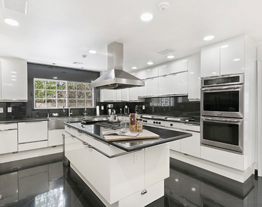 505 Evelyn Place - Photo Thumbnail 14