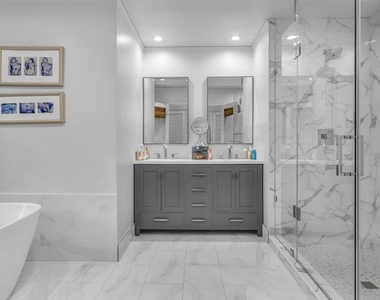 511 N Bristol Avenue - Photo Thumbnail 21